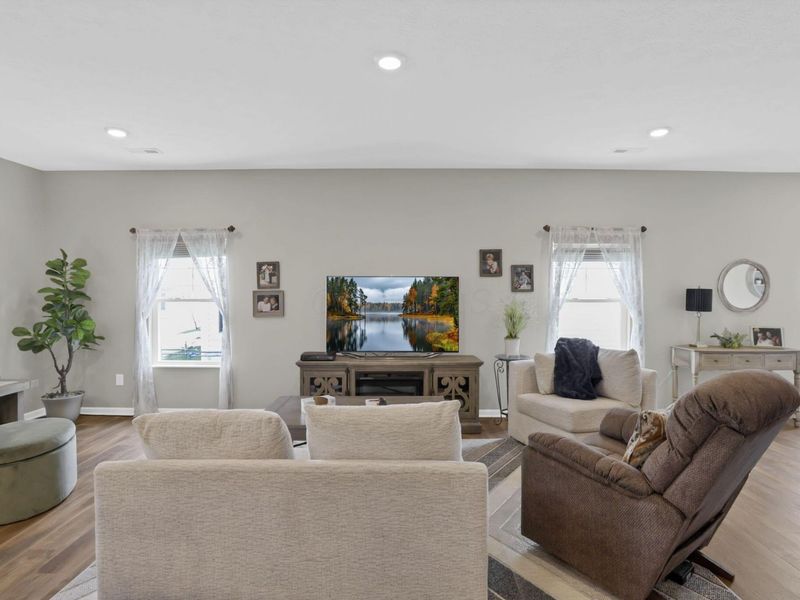 1414 Hemetite Drive , Grove City, OH 43123 Photo 7