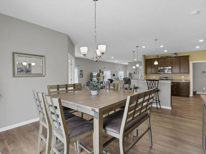 1414 Hemetite Drive , Grove City, OH 43123 Photo 9