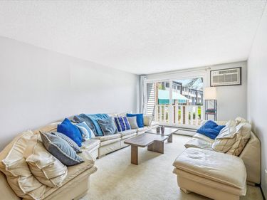 1601 N Innsbruck Drive, Unit 102NE, Fridley, MN 55432