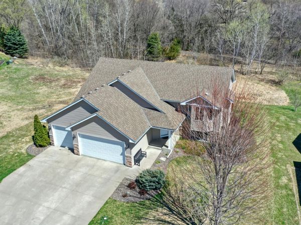 31069 Algonquin Trail , Chisago City, MN 55013