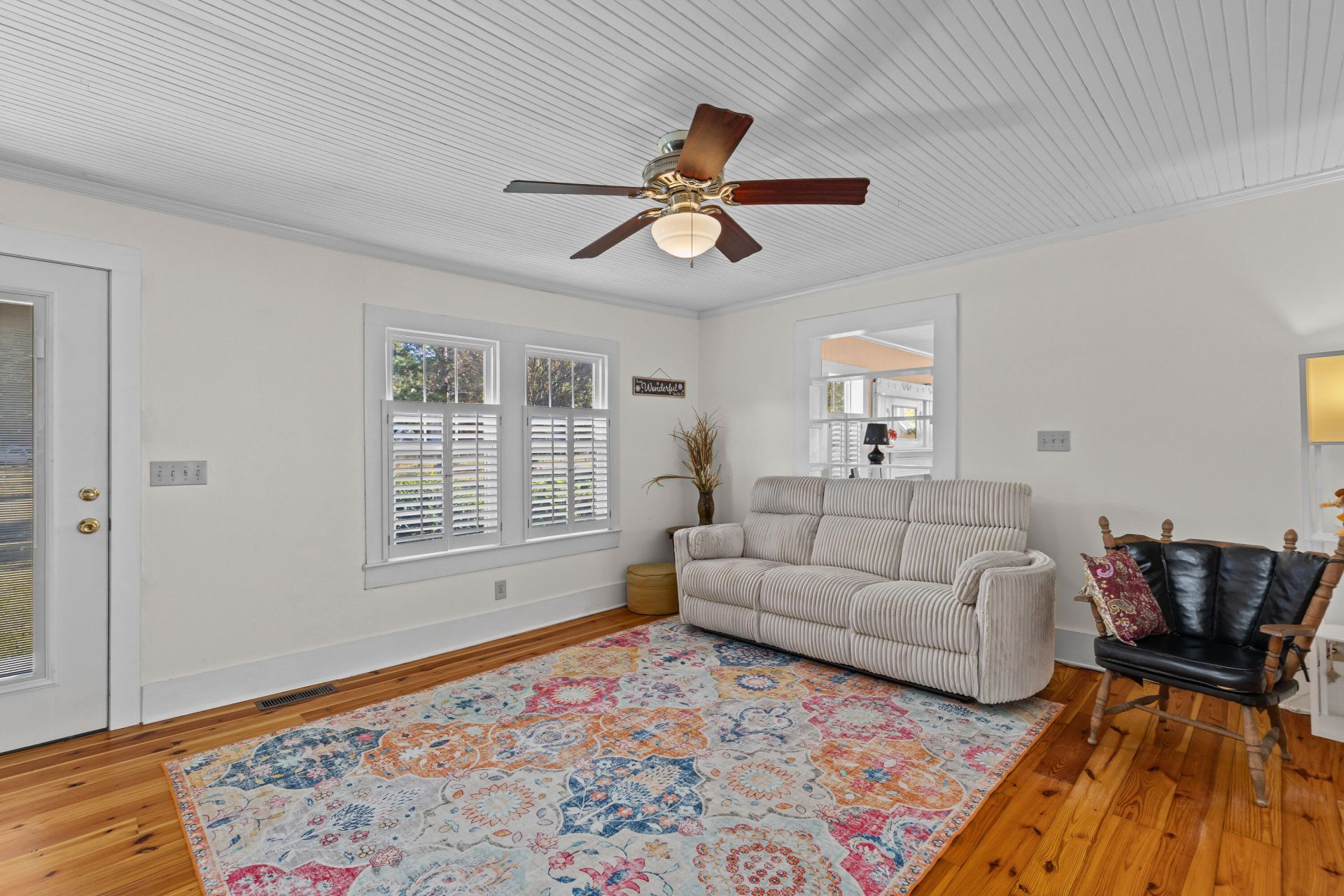 5615 S Highway 165 Photo 4