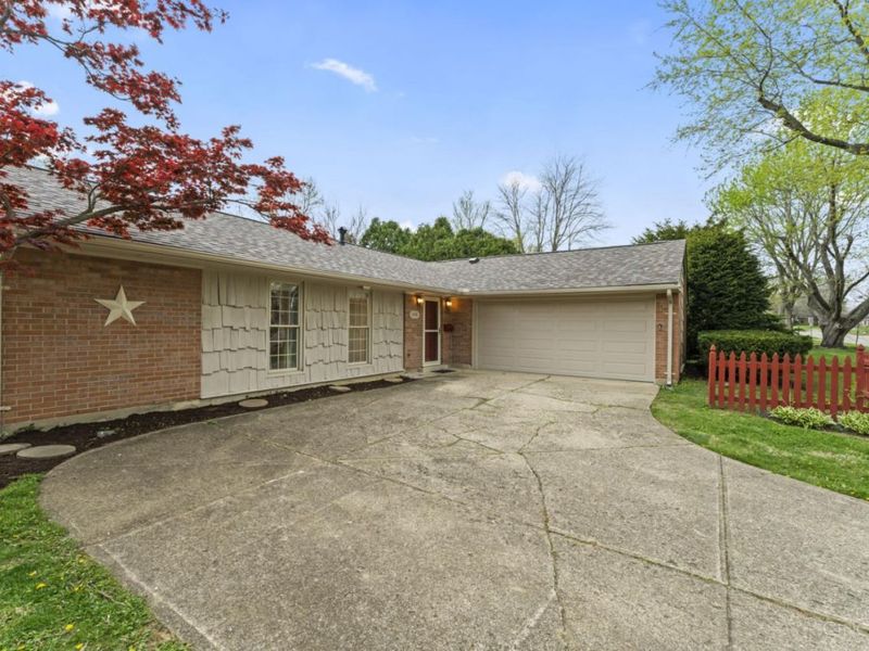1108 Pepper Hill Drive, Kettering, OH 45429 Photo 2