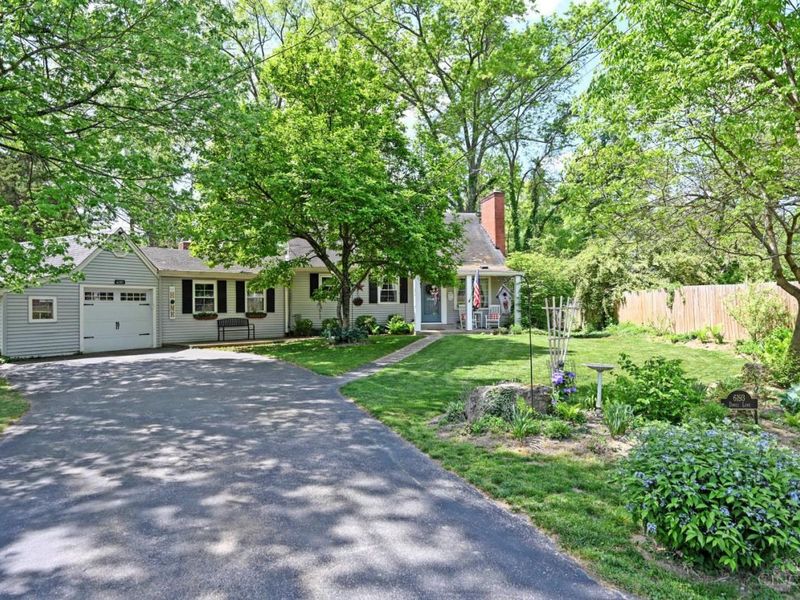 6193 Dawes Lane, Cincinnati, OH 45230 Photo 2