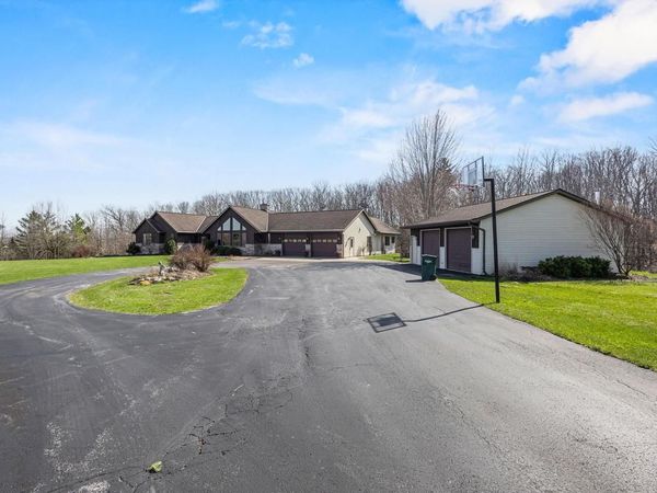 4946 DENMARK ROAD, Denmark, WI 54208