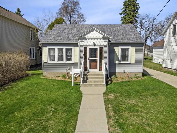 2116 10TH AVENUE, Menomonie, MI 49858