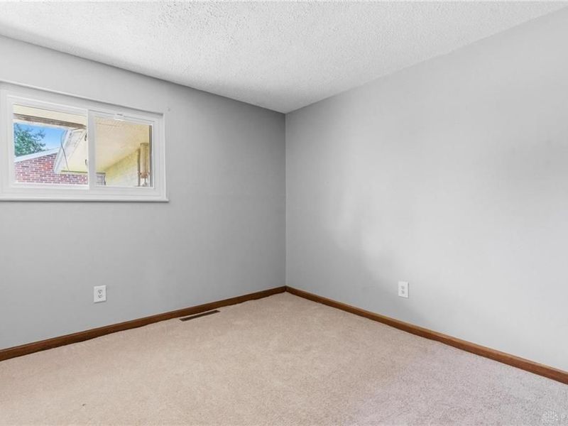 3690 Endover Road, Dayton, OH 45439 Photo 16