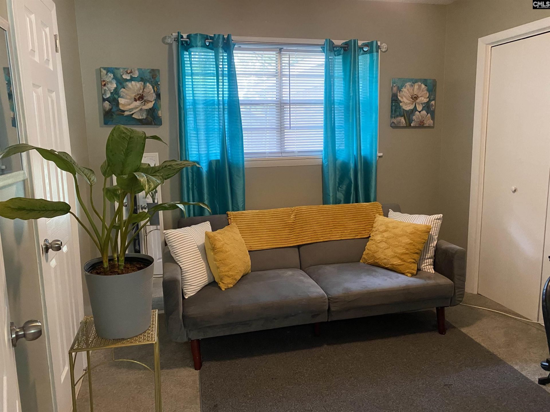 109 Christian Street  Photo 4