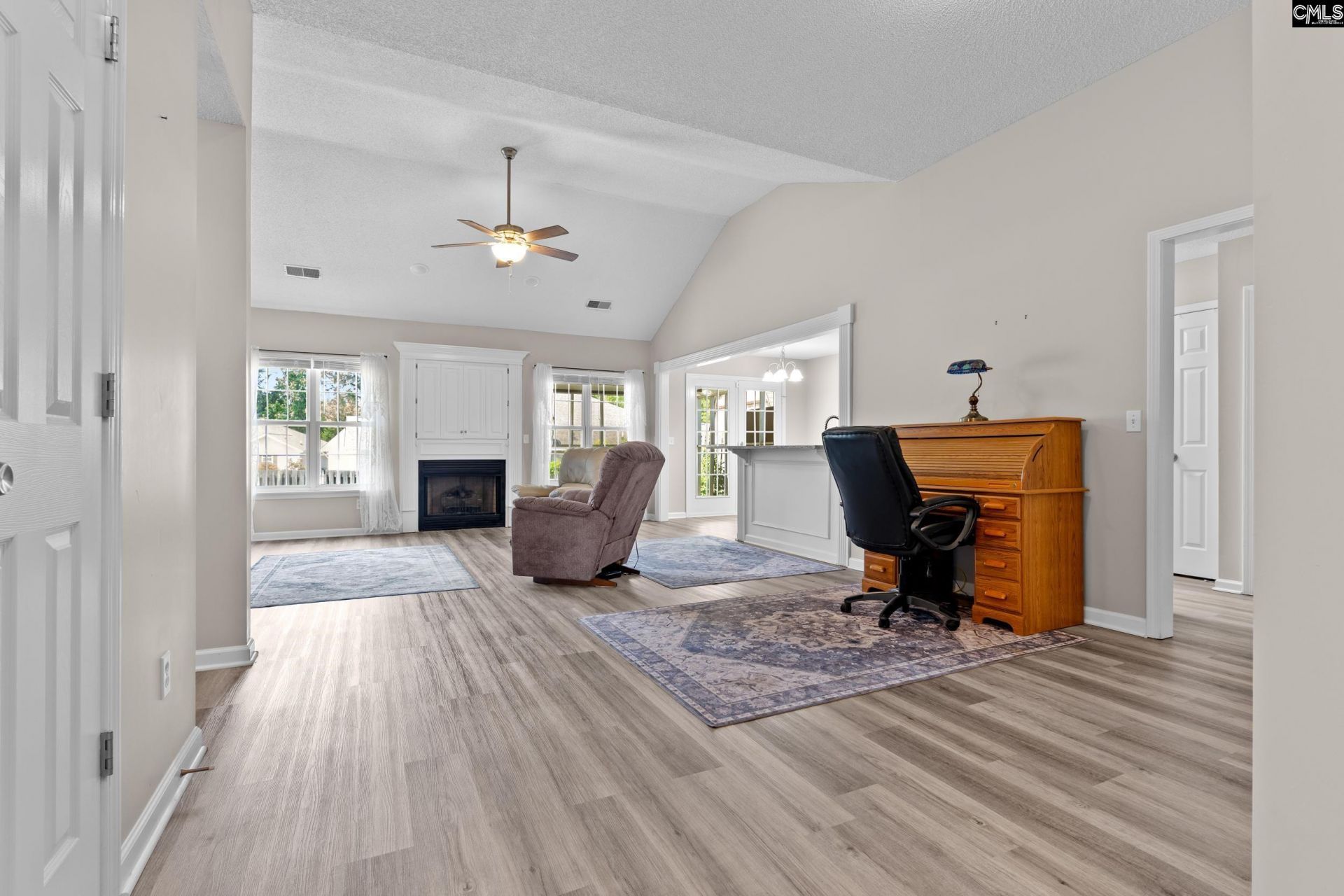 113 Lazy Acres Drive  Photo 4