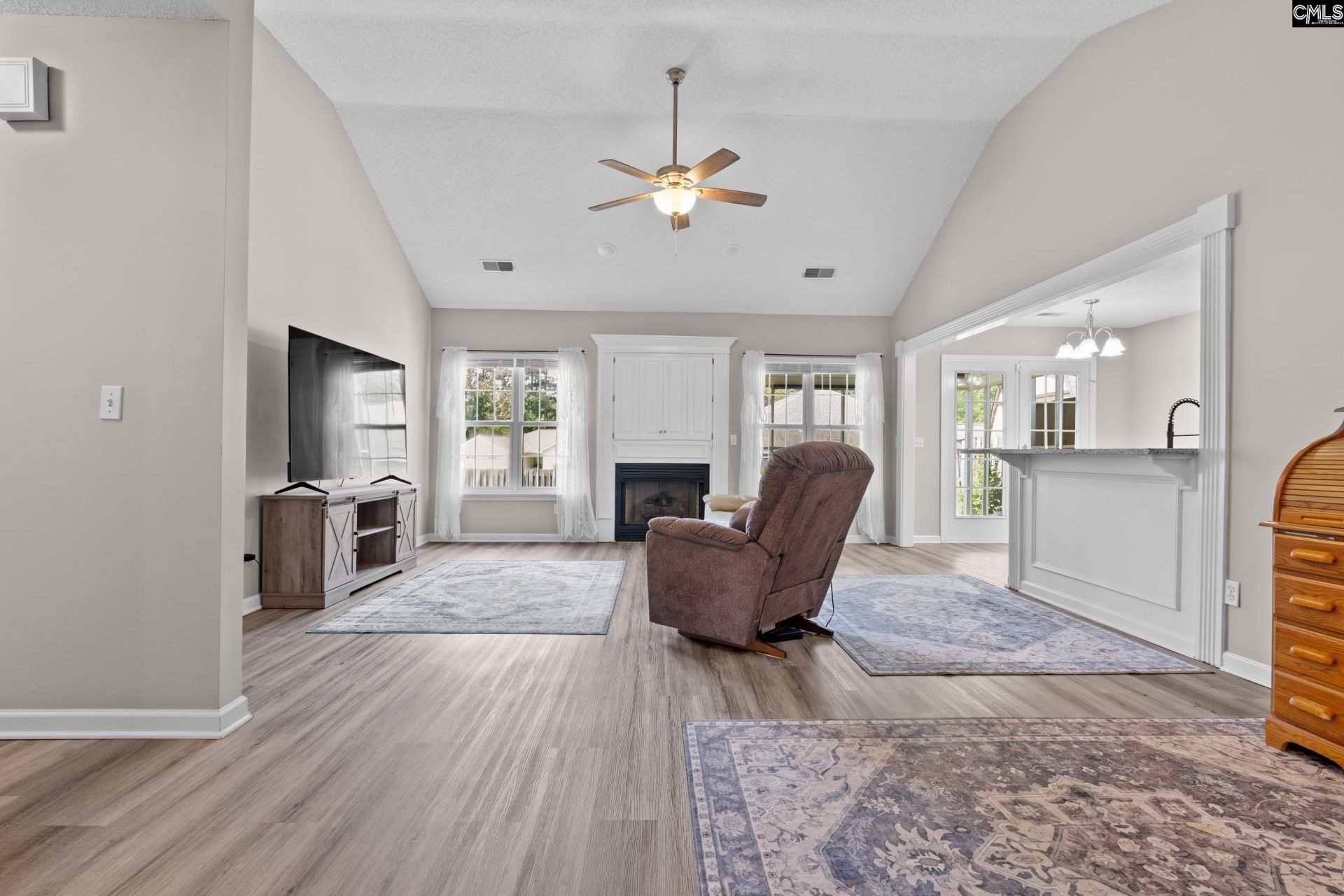 113 Lazy Acres Drive  Photo 5