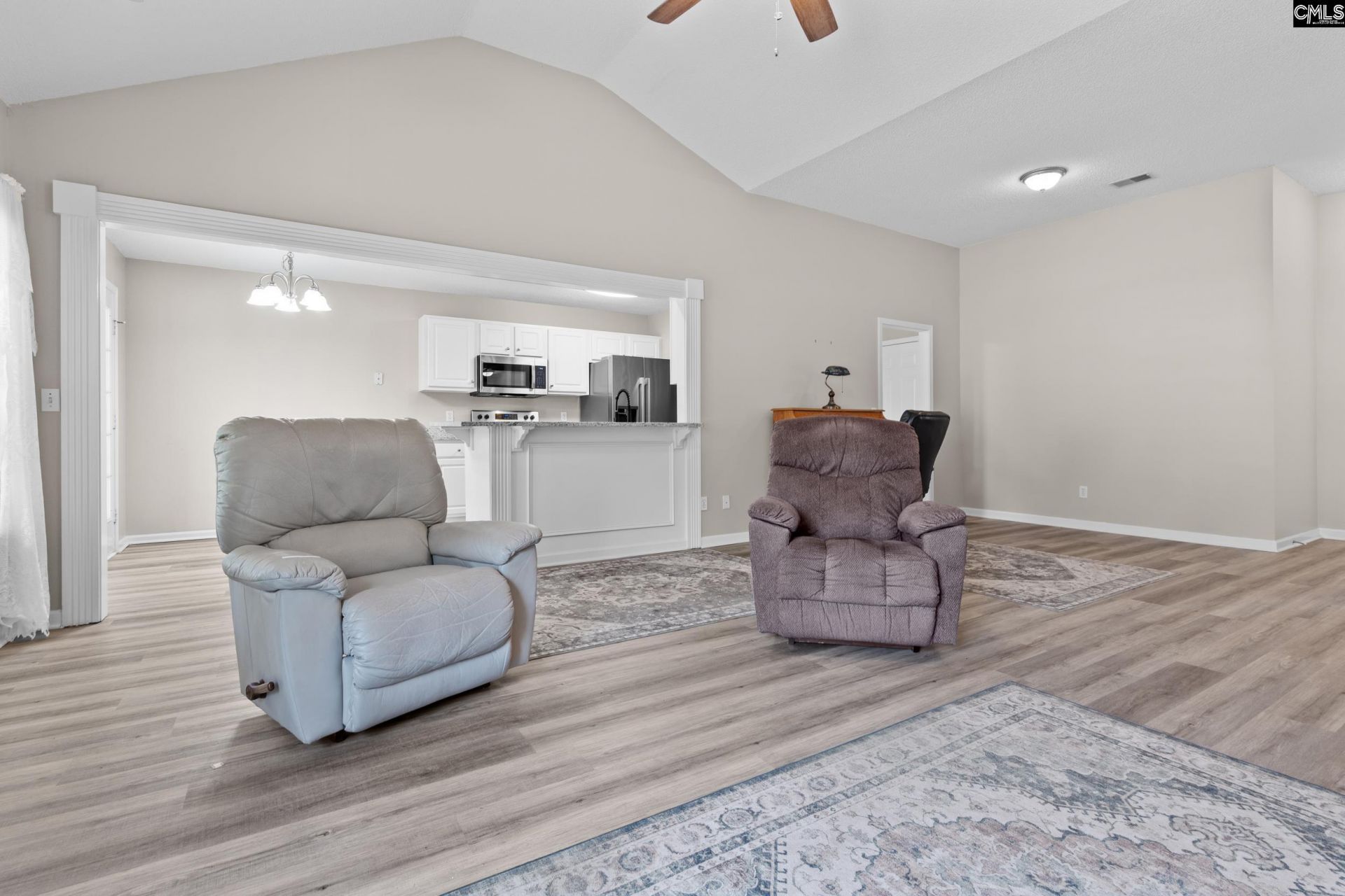 113 Lazy Acres Drive  Photo 6