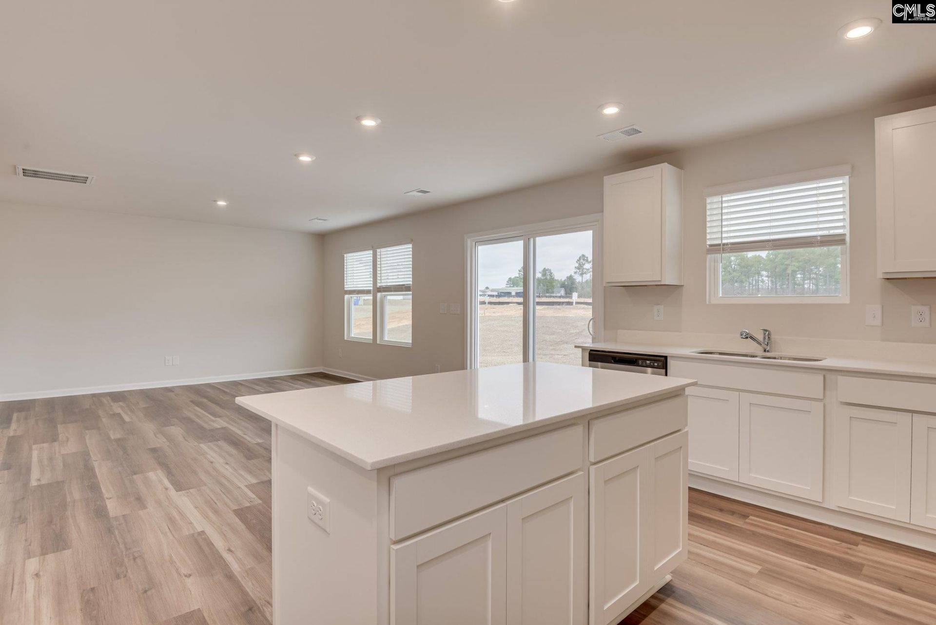 114 Artillery Lane  Photo 12