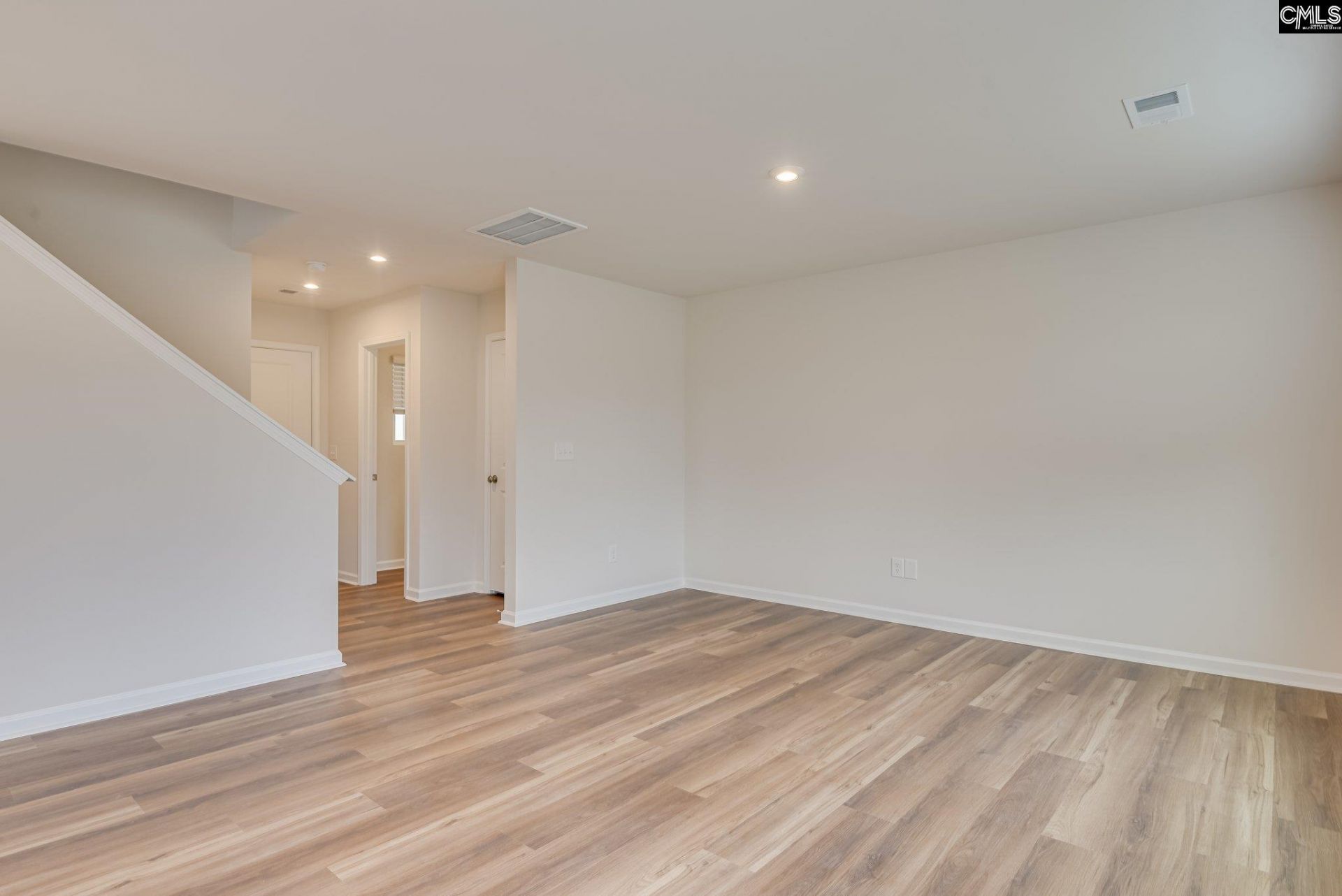 114 Artillery Lane  Photo 7