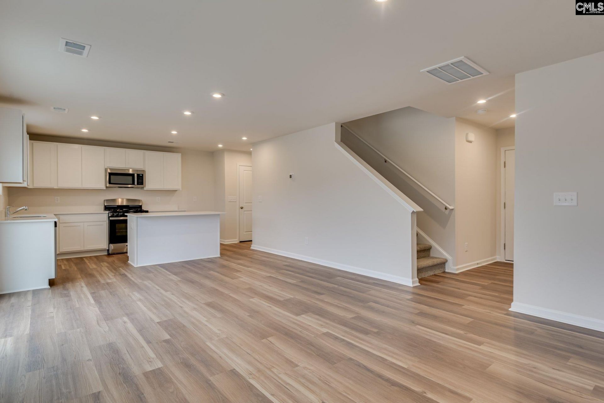 114 Artillery Lane  Photo 8