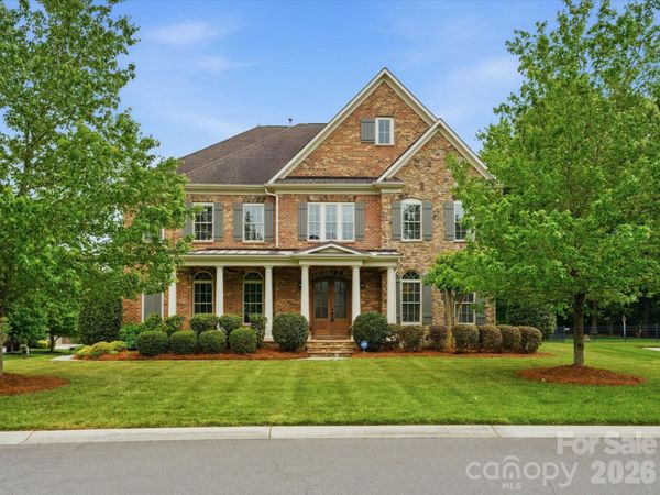 1003 Desborough Drive, Matthews, NC 28104