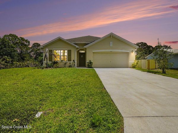 1563 Leeward Avenue SE , Palm Bay, FL 32909