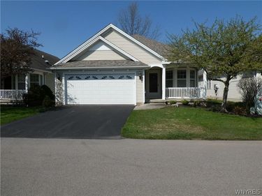 17 Parwood Trail, Depew, NY 14043