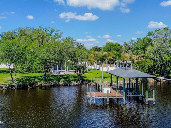 5705 CEDAR PARK Lane, Jacksonville, FL 32210