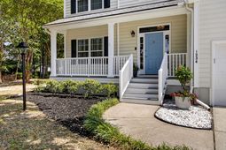 1224 Knightbridge Lane photo 4