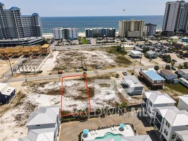 440 E 1st Avenue, Gulf Shores, AL 36542