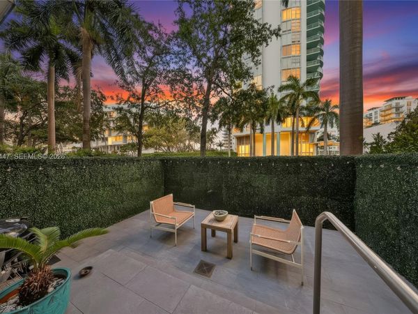 6000 Collins Ave , Unit 118, Miami Beach, FL 33140