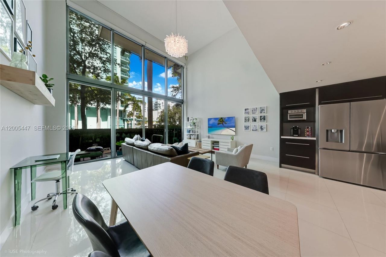 6000 Collins Ave , Unit 118, Miami Beach, FL 33140 Photo