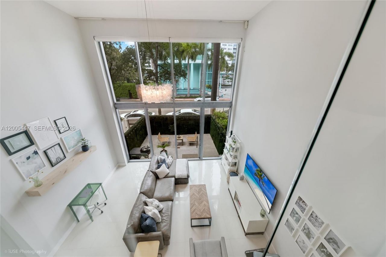 6000 Collins Ave , Unit 118, Miami Beach, FL 33140 Photo