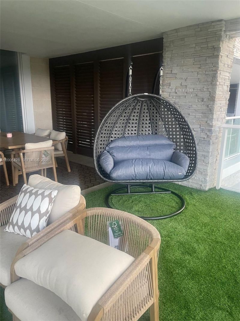 220 SE Mizner Blvd, Unit 321, Boca Raton, FL 33432 Photo