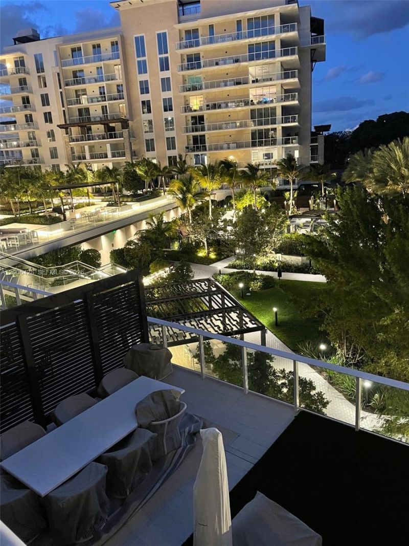 220 SE Mizner Blvd , Unit 321, Boca Raton, FL 33432 Photo