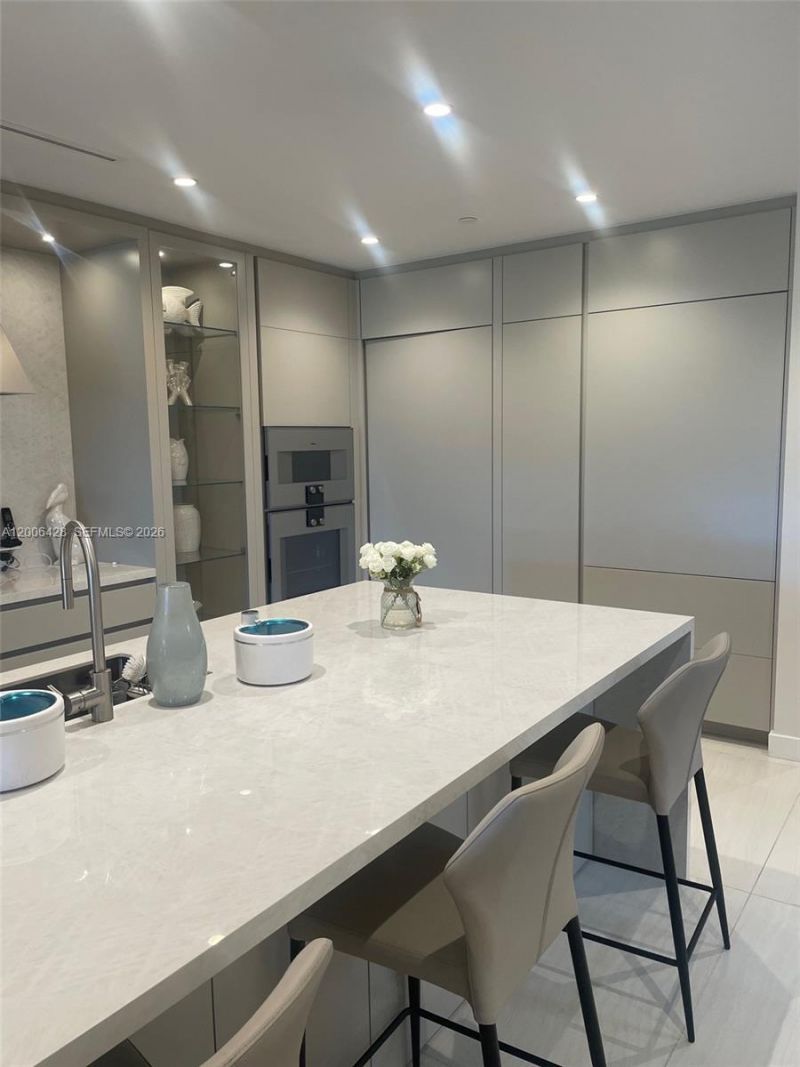 220 SE Mizner Blvd , Unit 321, Boca Raton, FL 33432 Photo