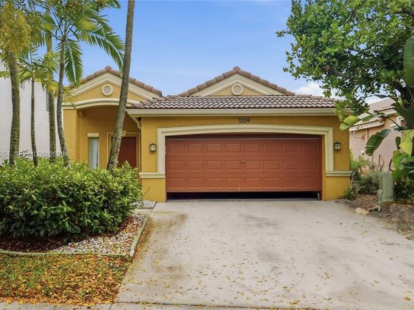 1004 Golden Cane Dr , Weston, FL 33327
