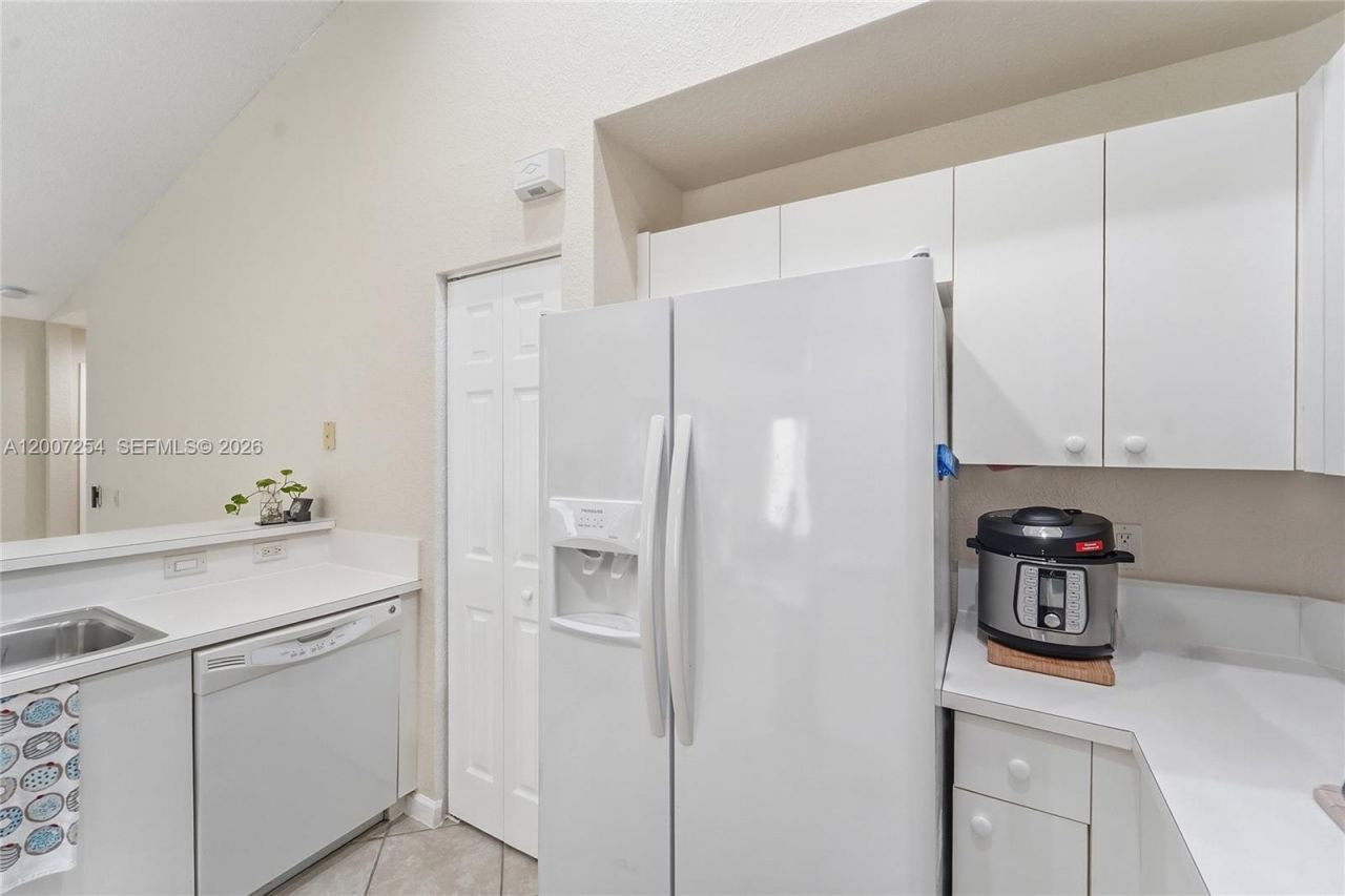 1004 Golden Cane Dr , Weston, FL 33327 Photo