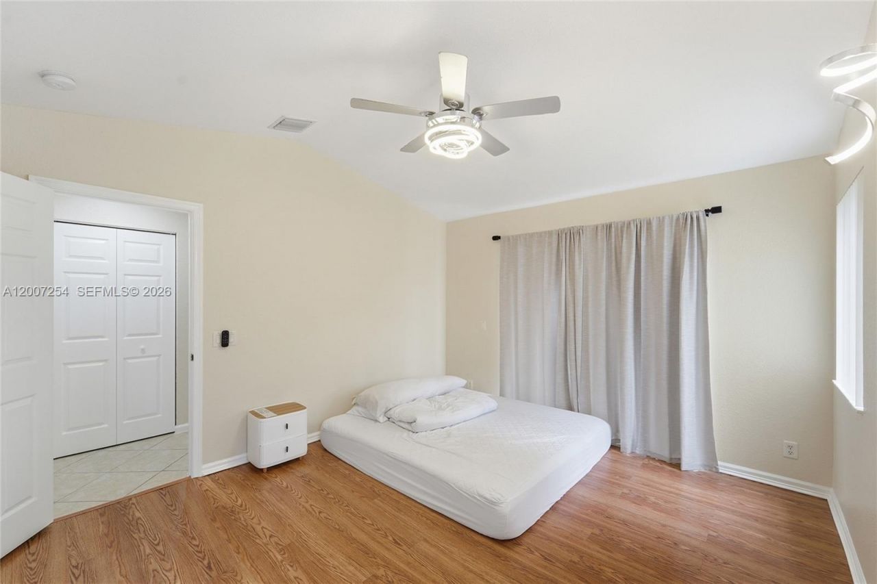 1004 Golden Cane Dr , Weston, FL 33327 Photo