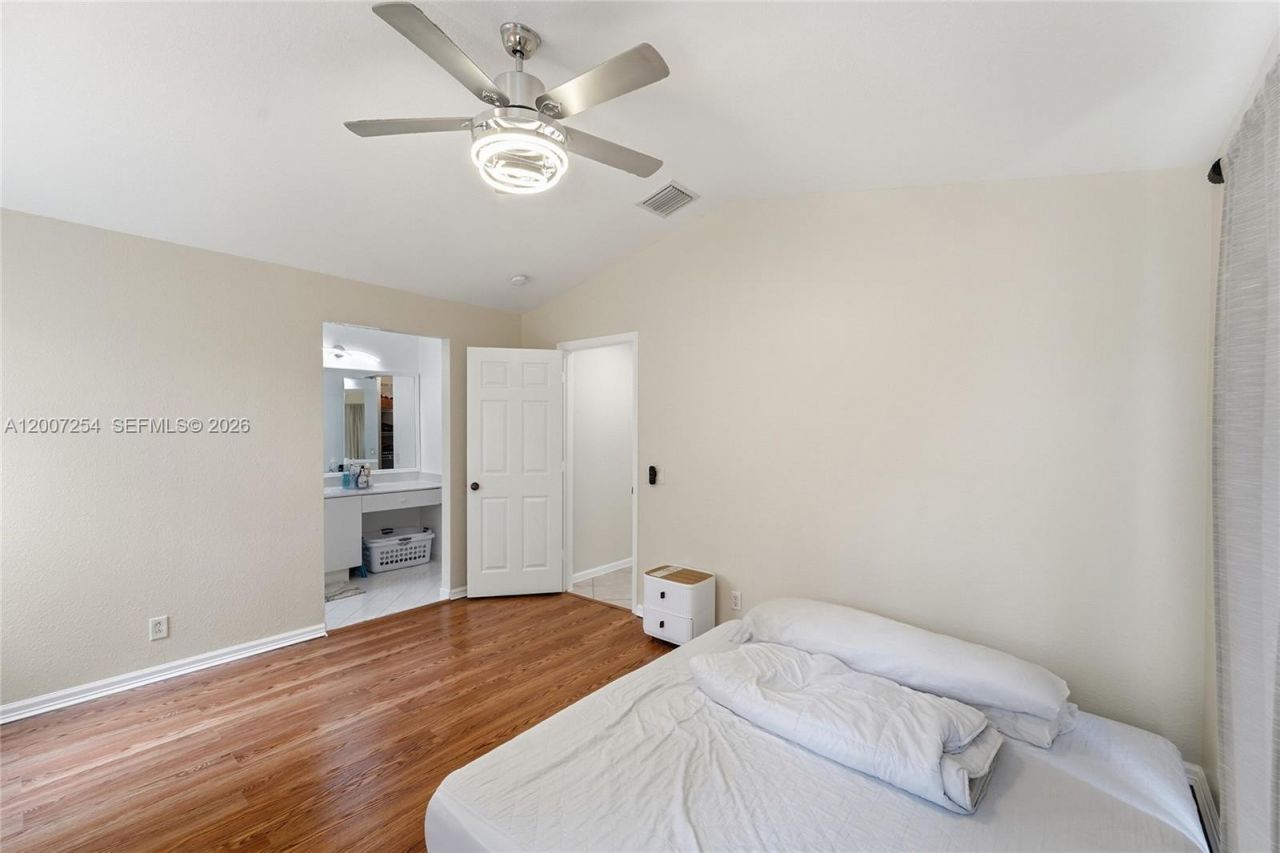 1004 Golden Cane Dr , Weston, FL 33327 Photo