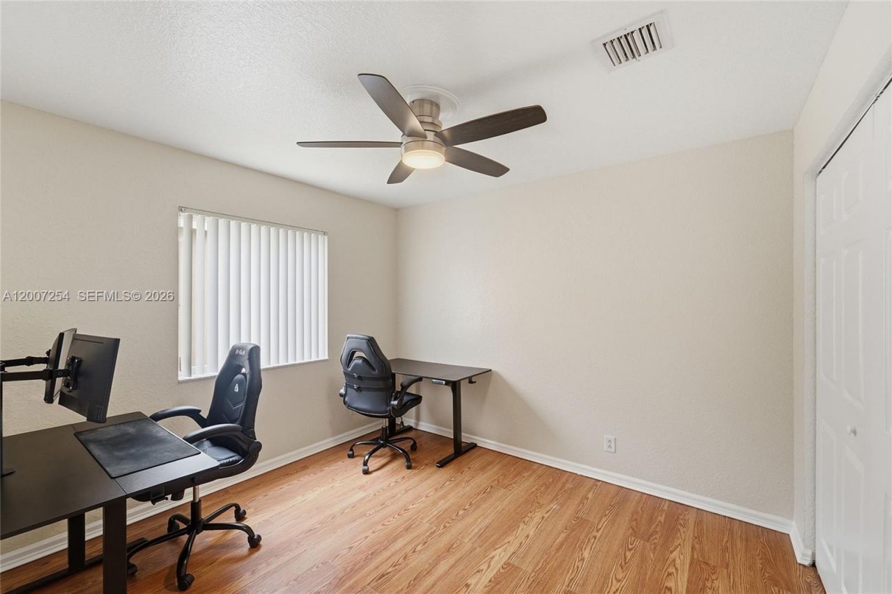 1004 Golden Cane Dr , Weston, FL 33327 Photo