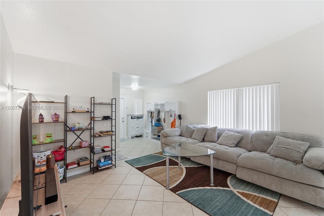 1004 Golden Cane Dr , Weston, FL 33327 Photo