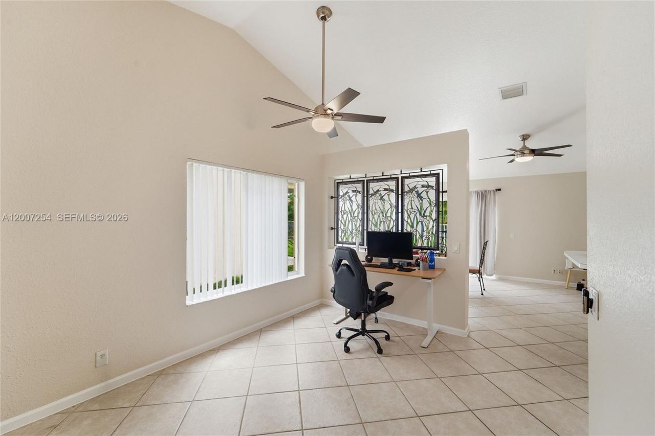 1004 Golden Cane Dr , Weston, FL 33327 Photo
