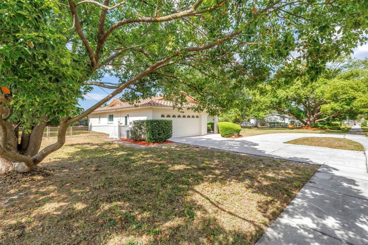 12897 88th Avenue, Seminole, FL 33776 Photo