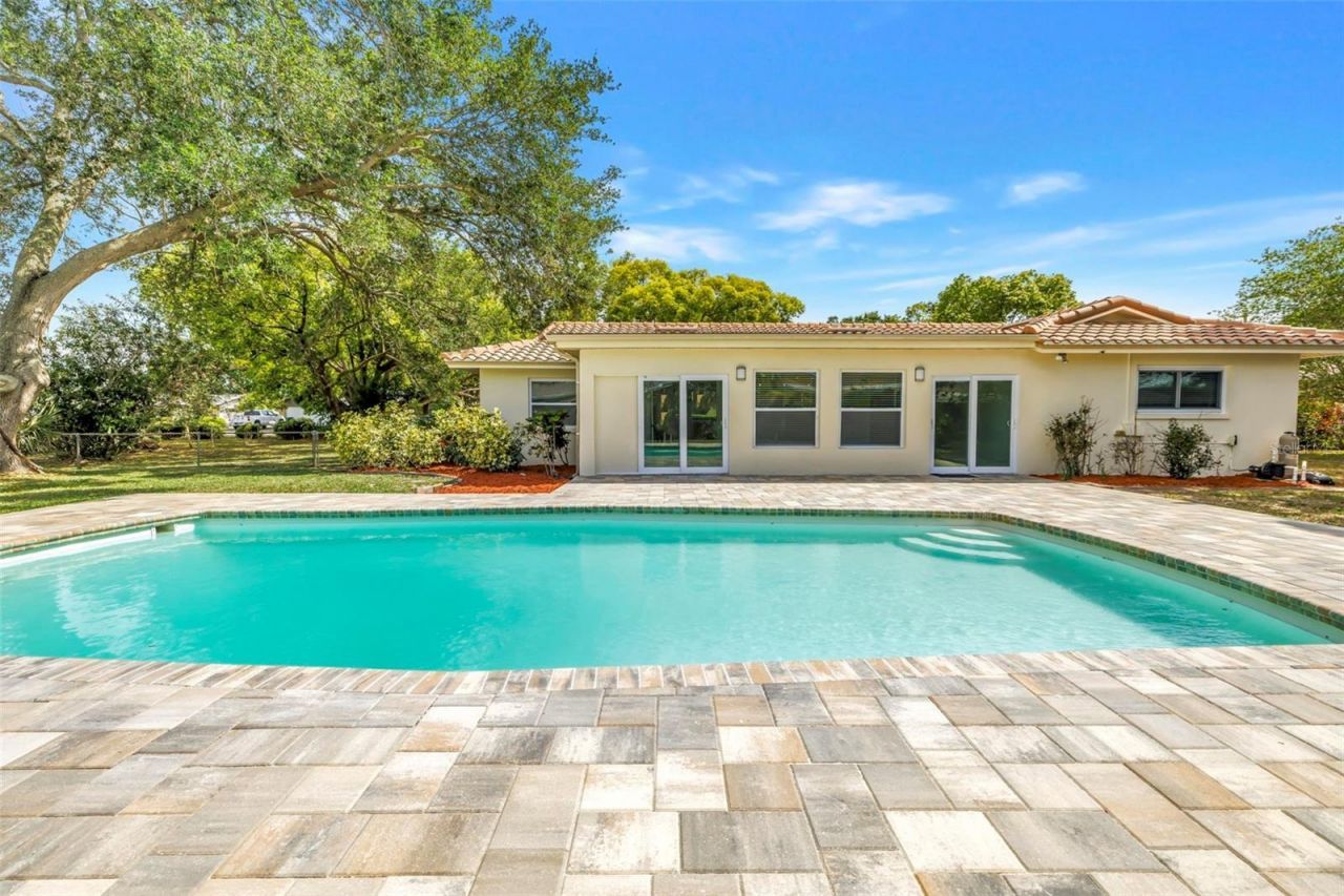 12897 88th Avenue, Seminole, FL 33776 Photo