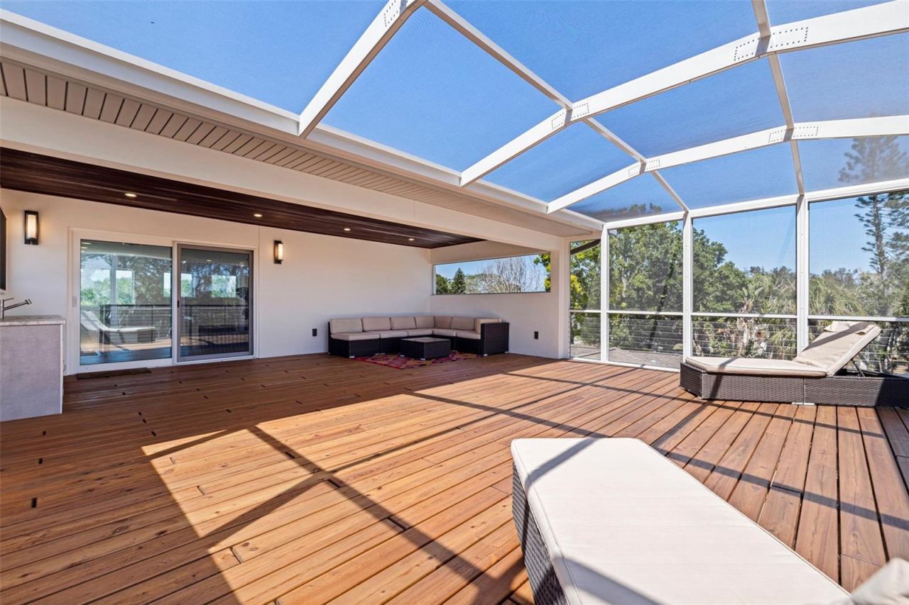 322 80th Avenue Ne, Saint Petersburg, FL 33702 Photo
