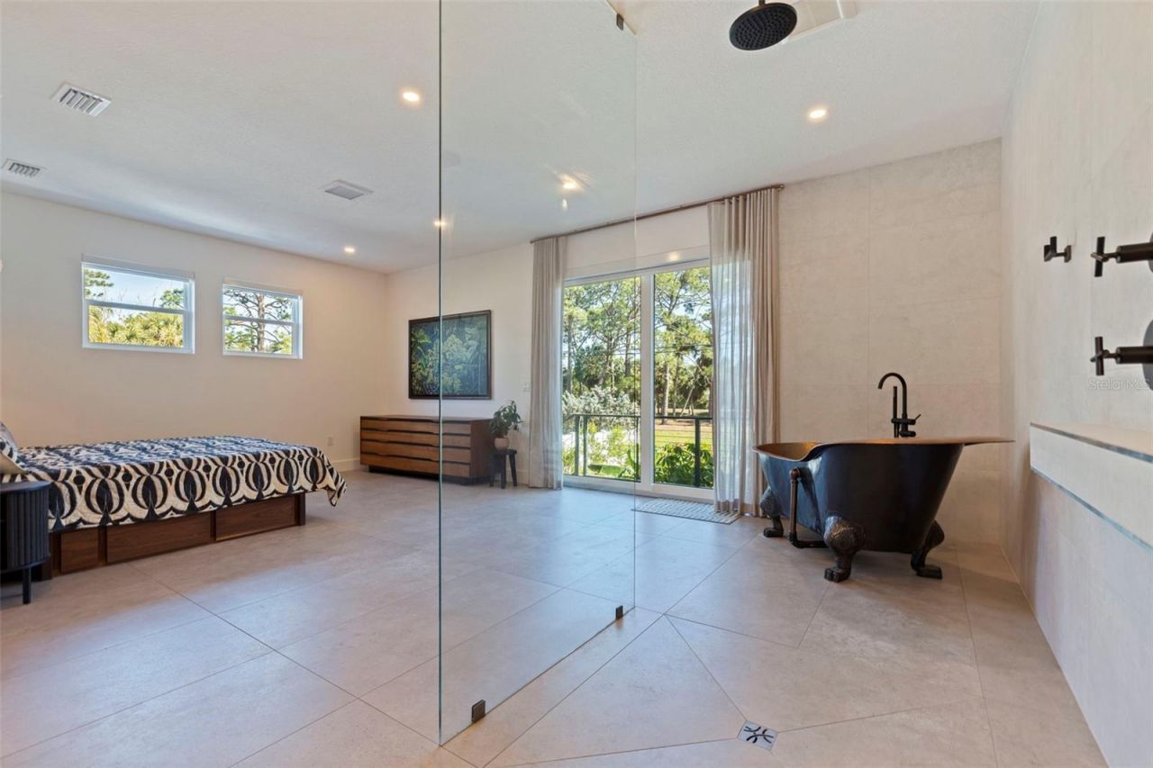 322 80th Avenue Ne, Saint Petersburg, FL 33702 Photo