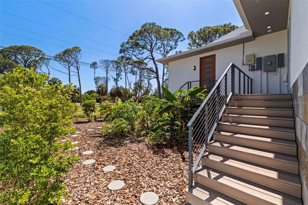 322 80th Avenue Ne, Saint Petersburg, FL 33702 Photo