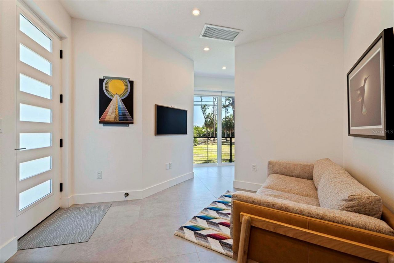 322 80th Avenue Ne, Saint Petersburg, FL 33702 Photo