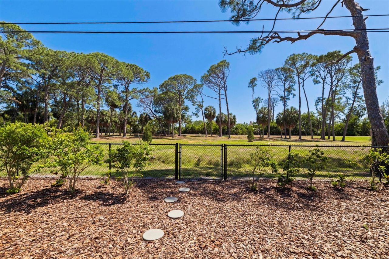322 80th Avenue Ne, Saint Petersburg, FL 33702 Photo
