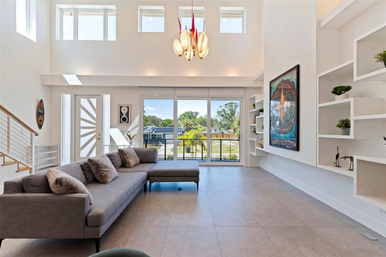 322 80th Avenue Ne, Saint Petersburg, FL 33702 Photo