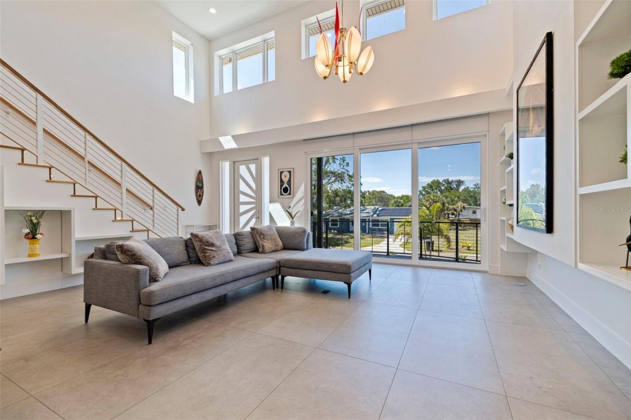 322 80th Avenue Ne, Saint Petersburg, FL 33702 Photo