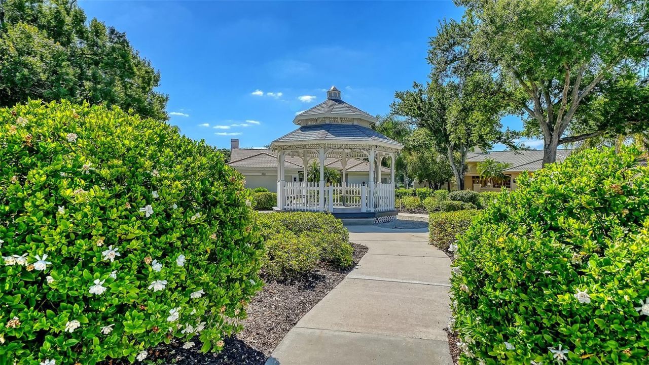 2869 Sandringham Place, Sarasota, FL 34235 Photo