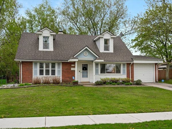 575 Jamison Lane , Hoffman Estates, IL 60169