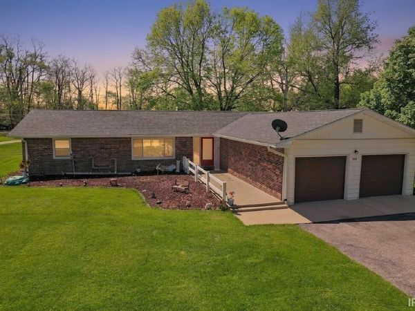 893 E Hilltop Court, Monticello, IN 47960