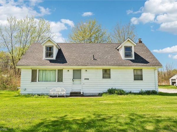 3855,3871 N Broadway , Geneva, OH 44041