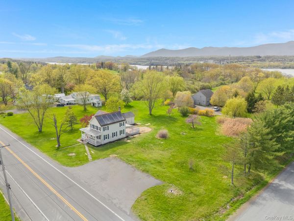 4421 State Route 9G , Germantown, NY 12526